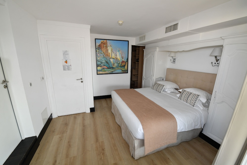 Hotel De Provence 22/70