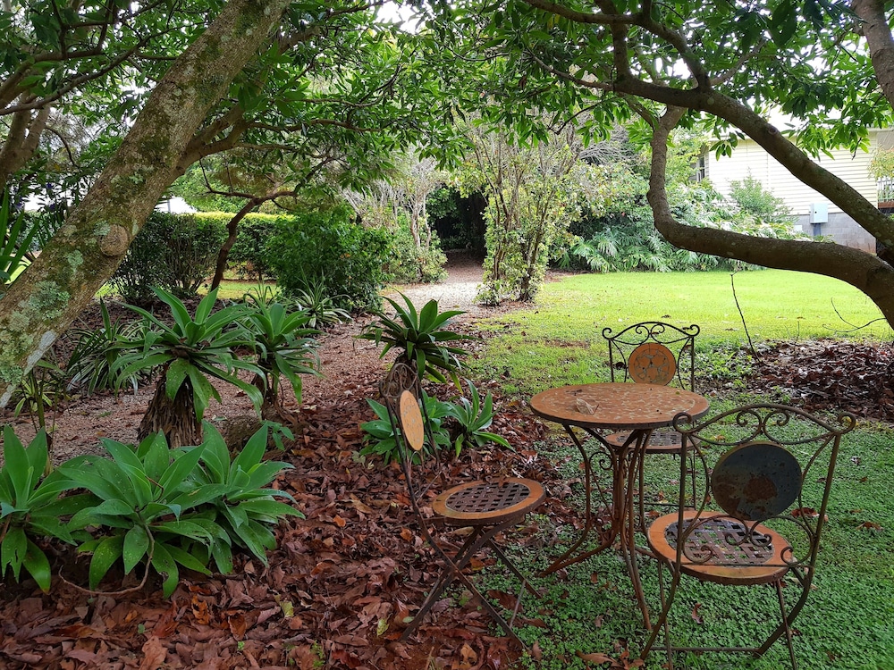 Camelot Boutique Accommodations 20/54