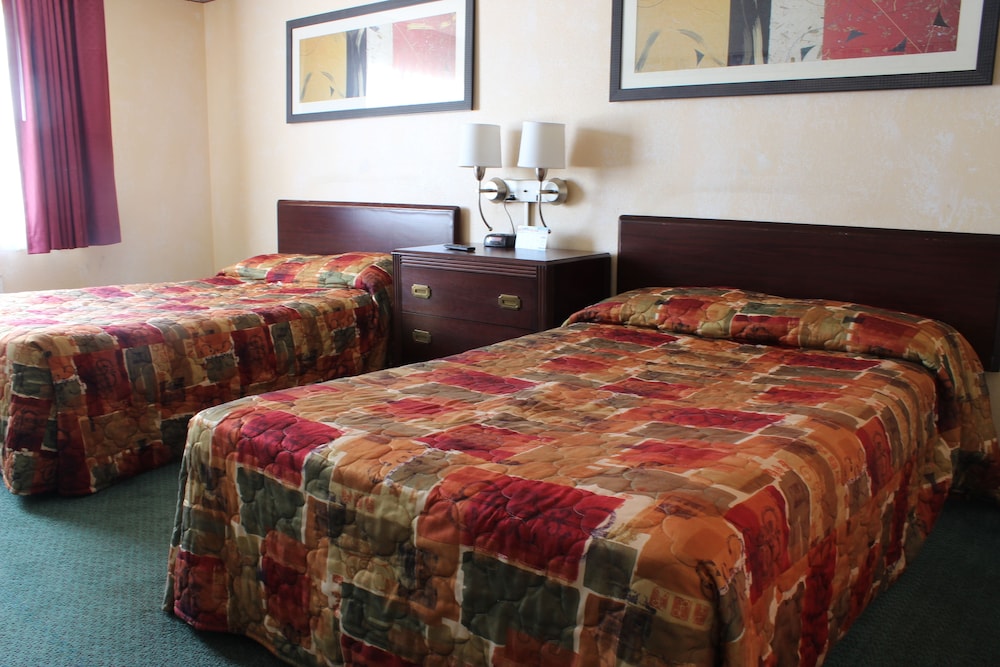 Ocean Gateway Inn 18/30
