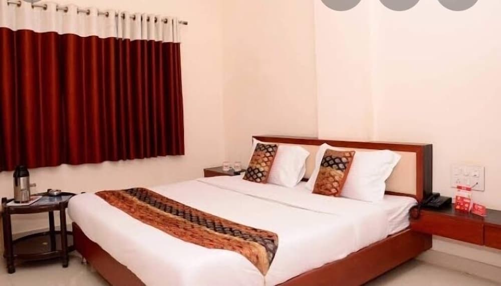 Hotel Durga Silver Line 10/24