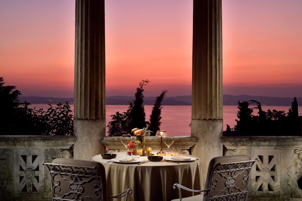 Villa Cortine Palace Hotel 47/57
