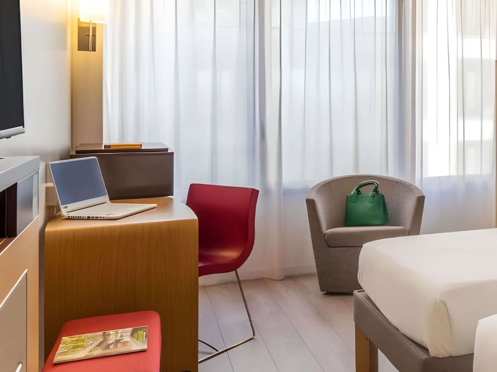 Novotel Campo De Las Naciones Hotel 50/73
