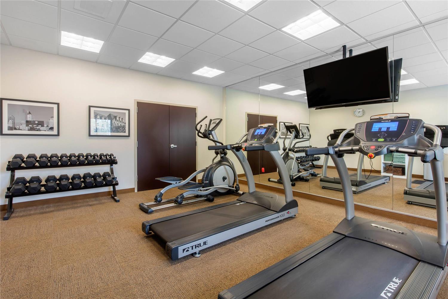 Mainstay Suites St Louis Airport 9/16