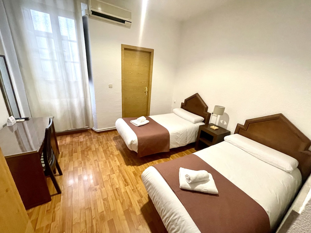 Arteaga Hostal & Baños Árabes Elvira 16/50