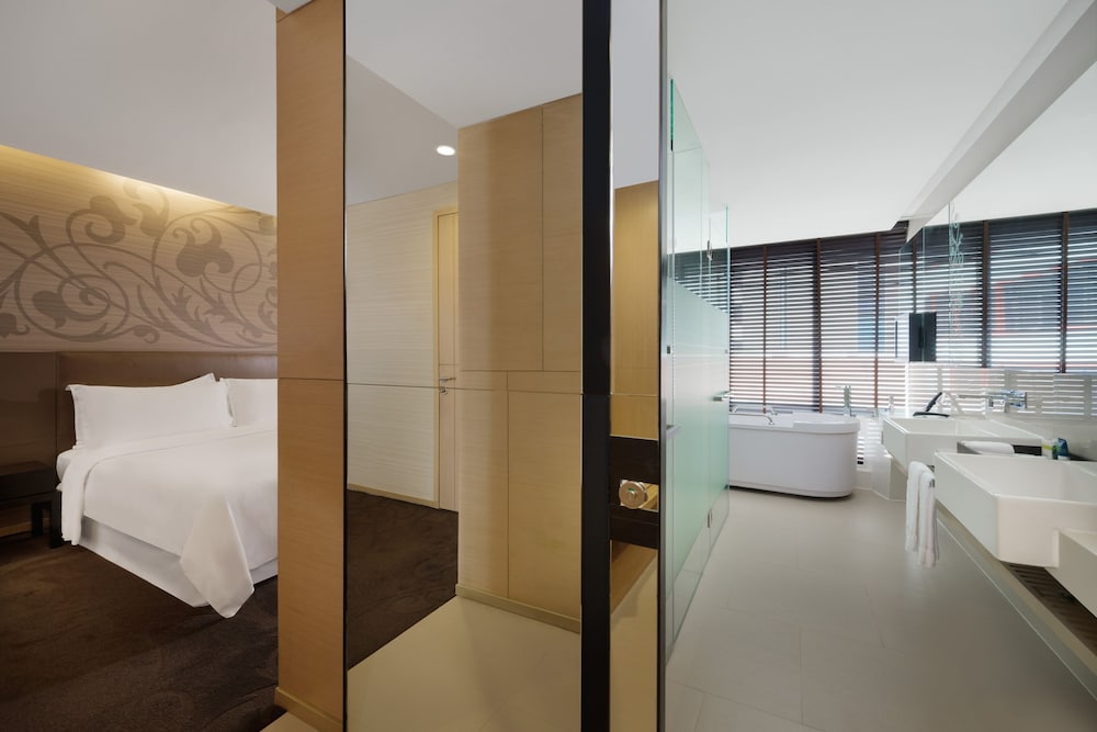 Paradox Bangkok 7/54