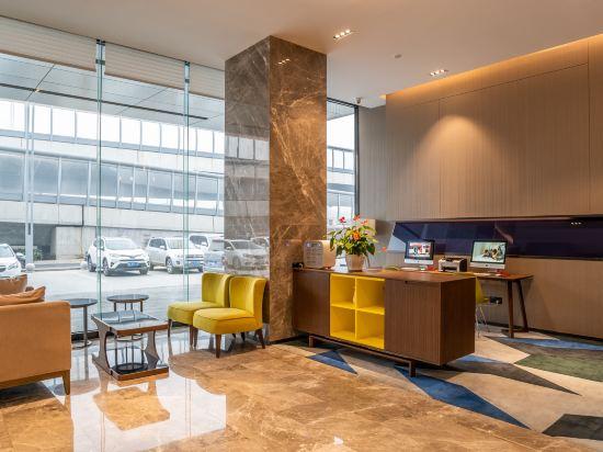 Hampton by Hilton Zhengzhou Jinshui 32/50