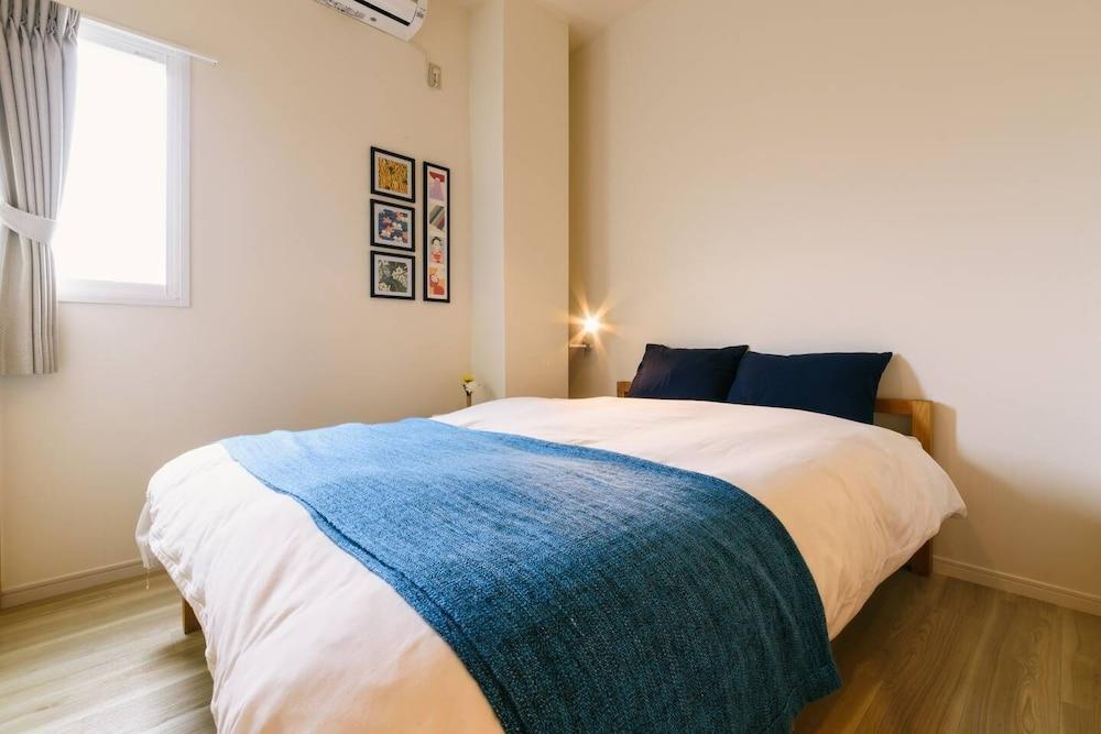 2 Bedrooms, Family, Apartment, Bathtub