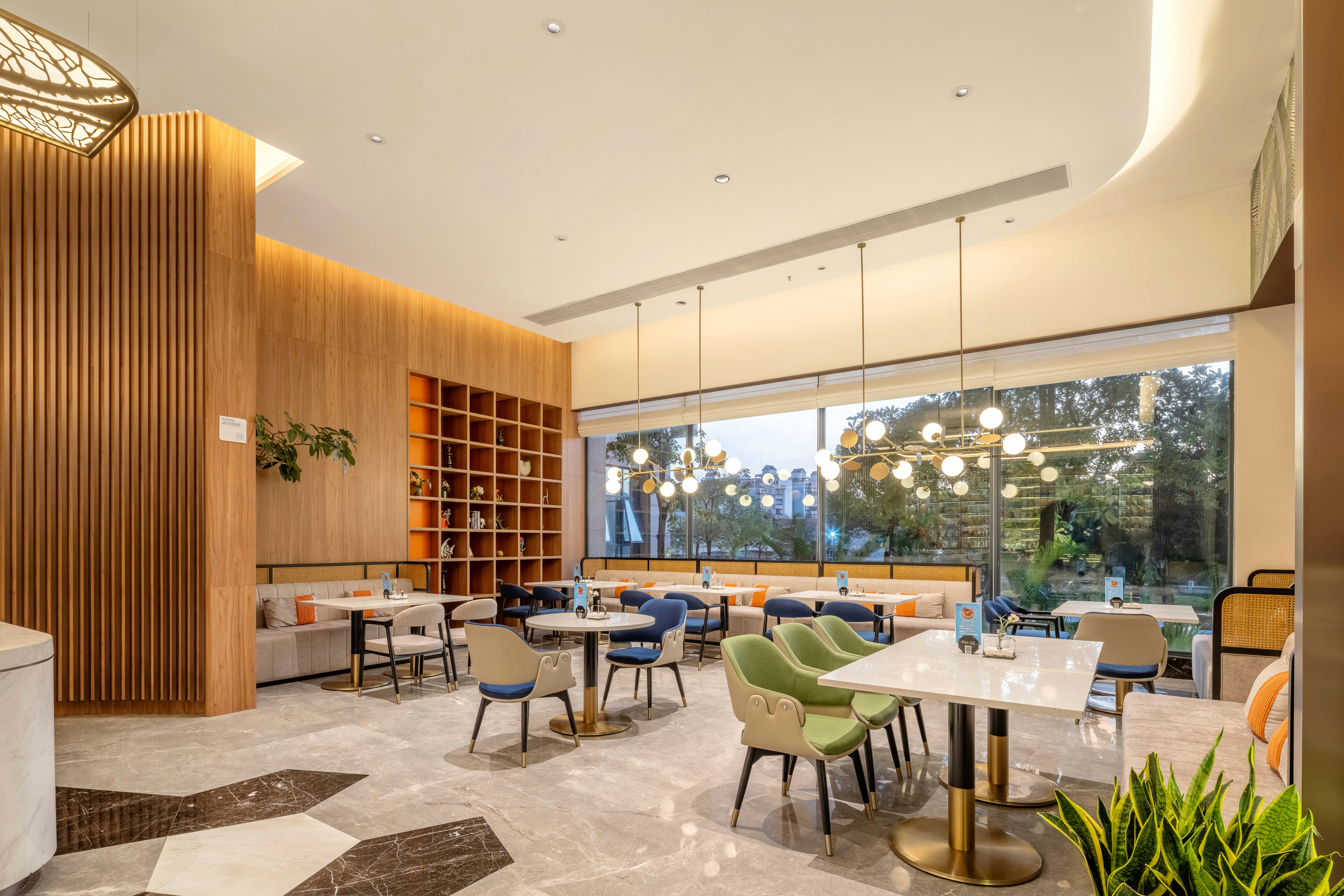 Hilton Garden Inn Jiangmen Xinhui 56/64