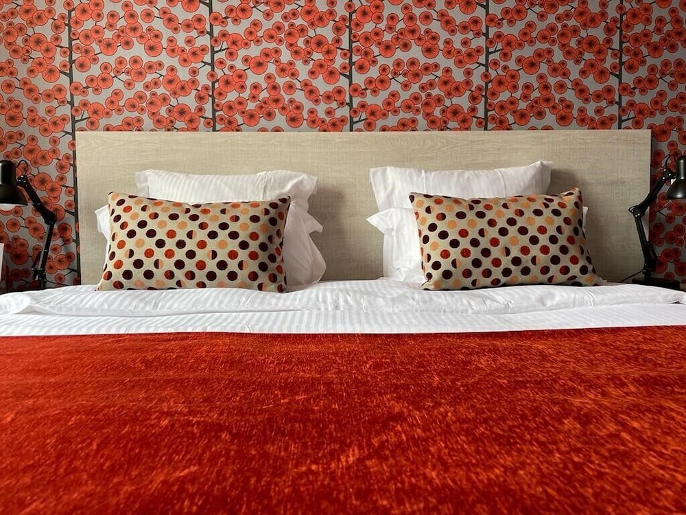 Superior, Queen Bed, Nouvel Hotel 5/6