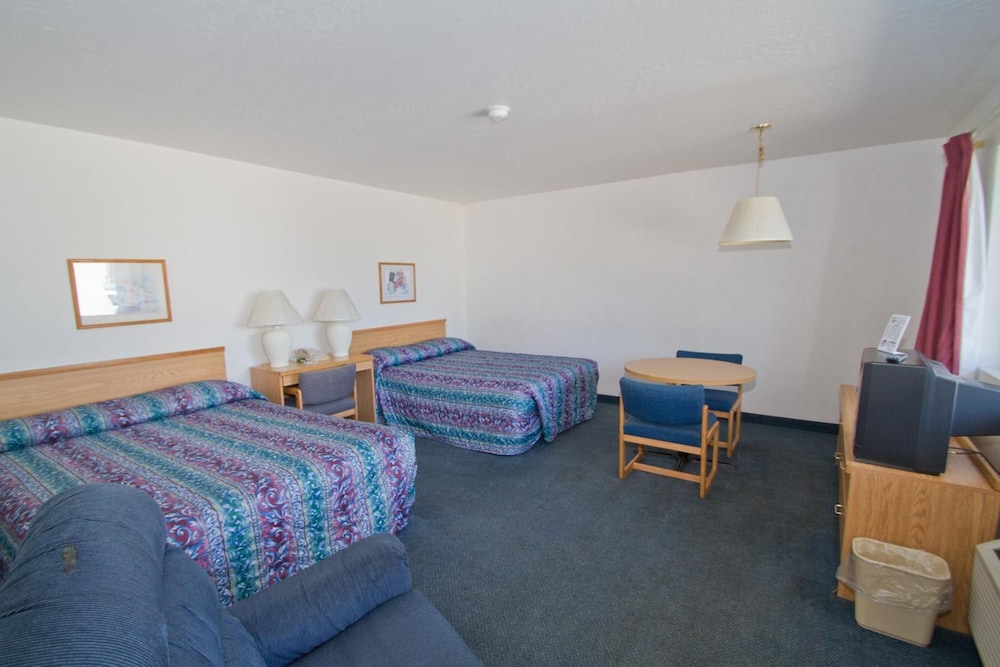 Brooks Street Motor Inn 17/30
