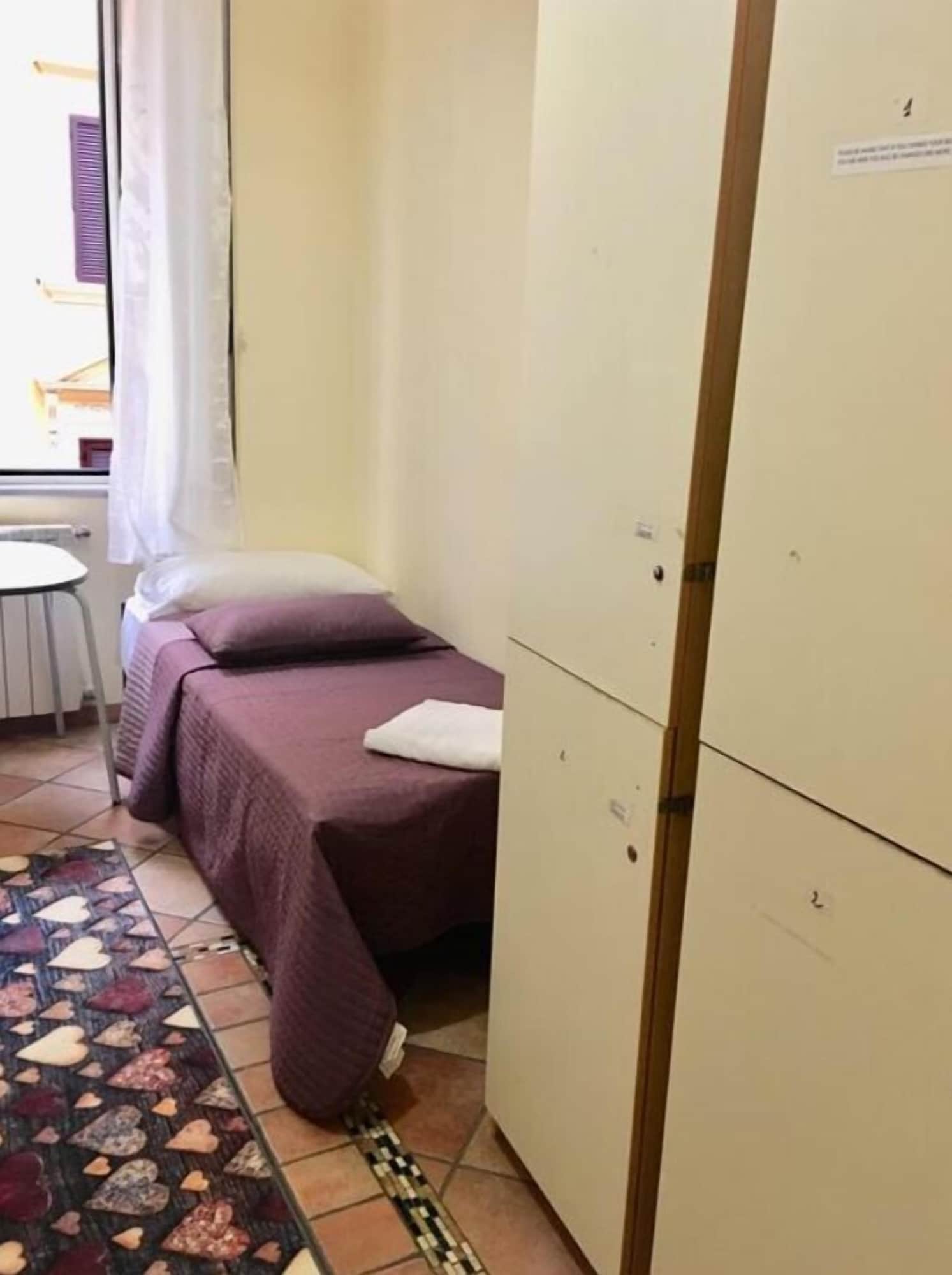 MIXED DORM