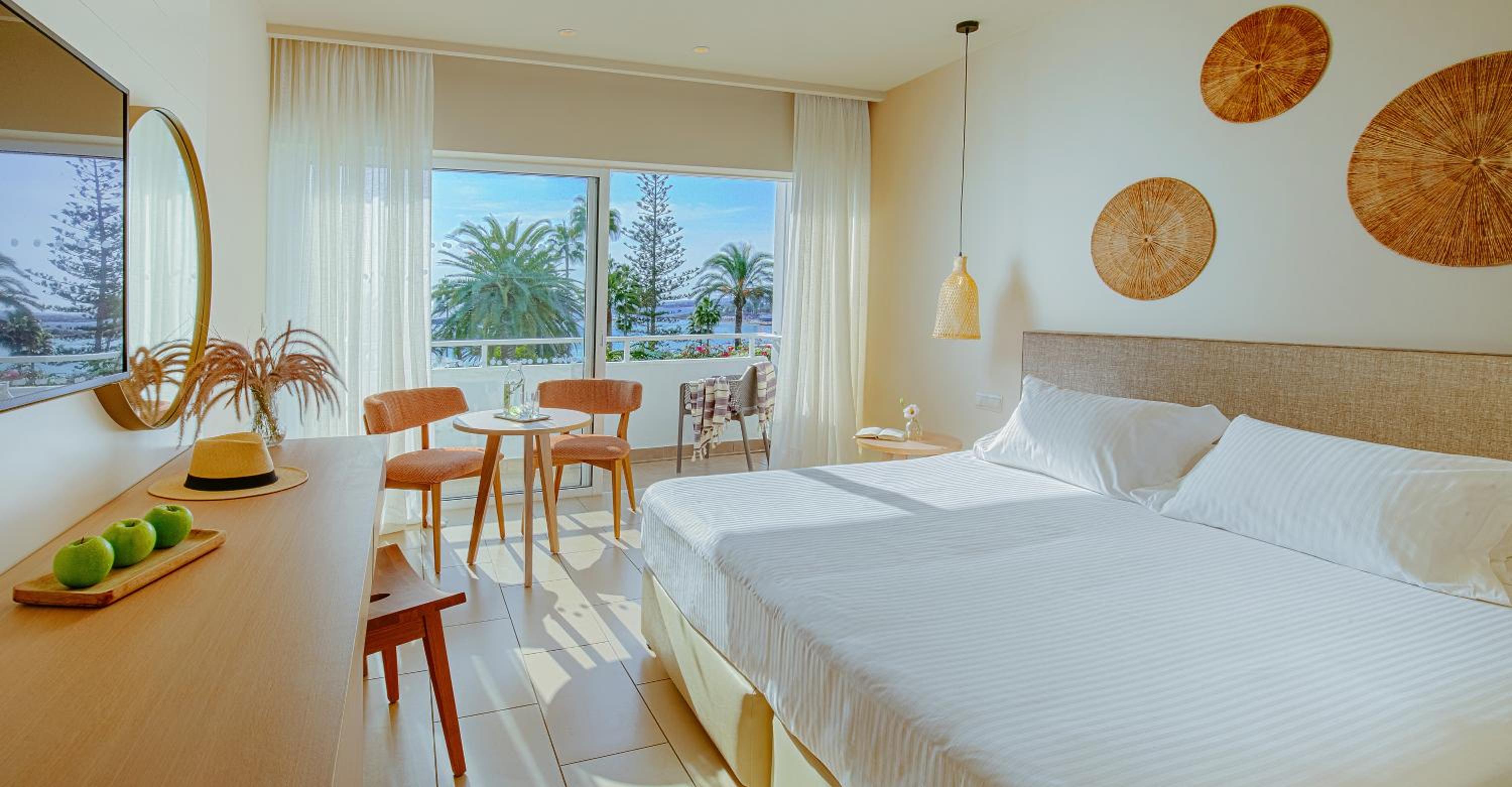 Room, Twin Beds, Sea View
