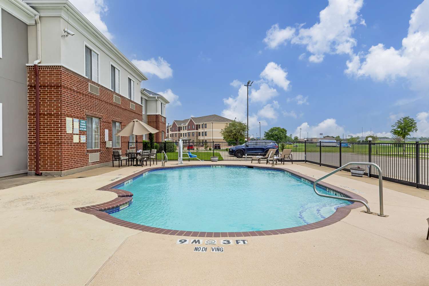 Best Western Fort Worth Inn and Suites 10/11