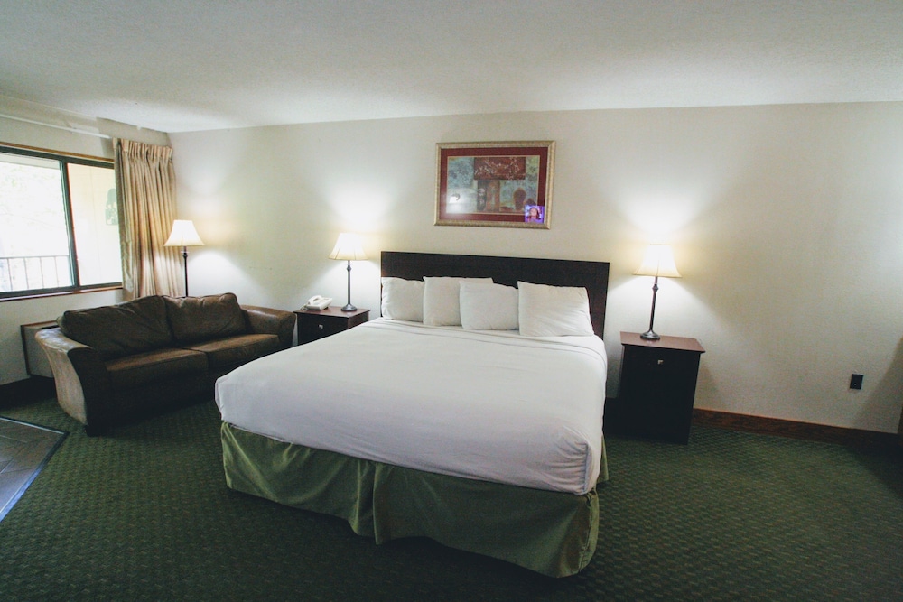 Brookside Lodge 4/33