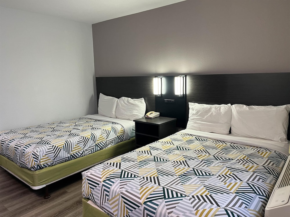 Motel6 Elkton, MD 30/55