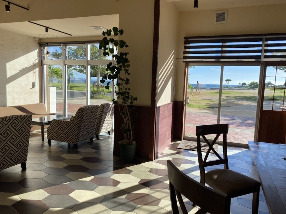 Sunset Beach Hotel 28/55