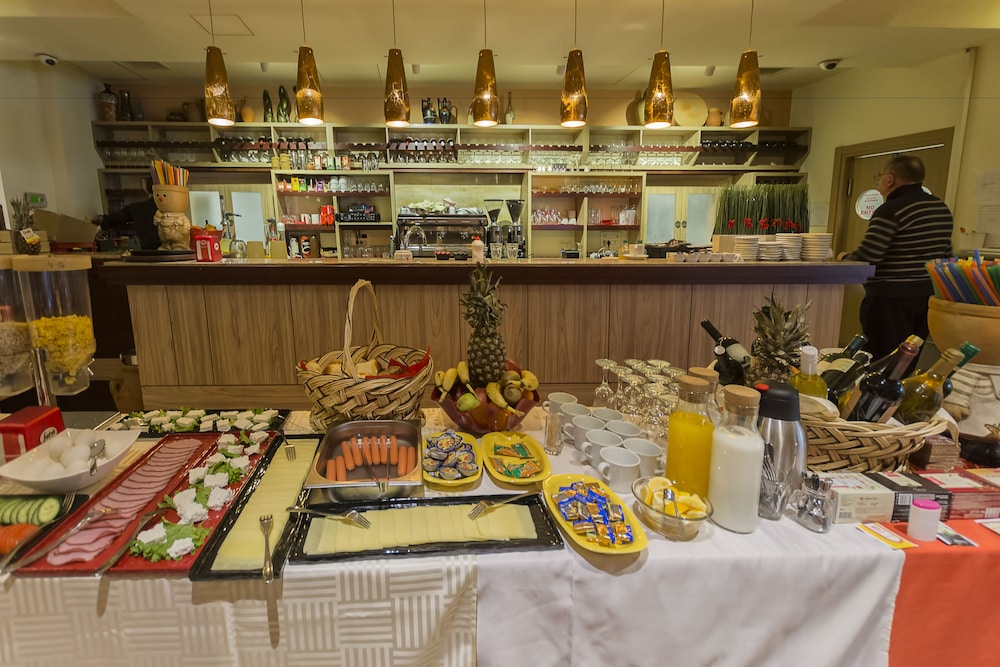 Hotel Lirak 40/50