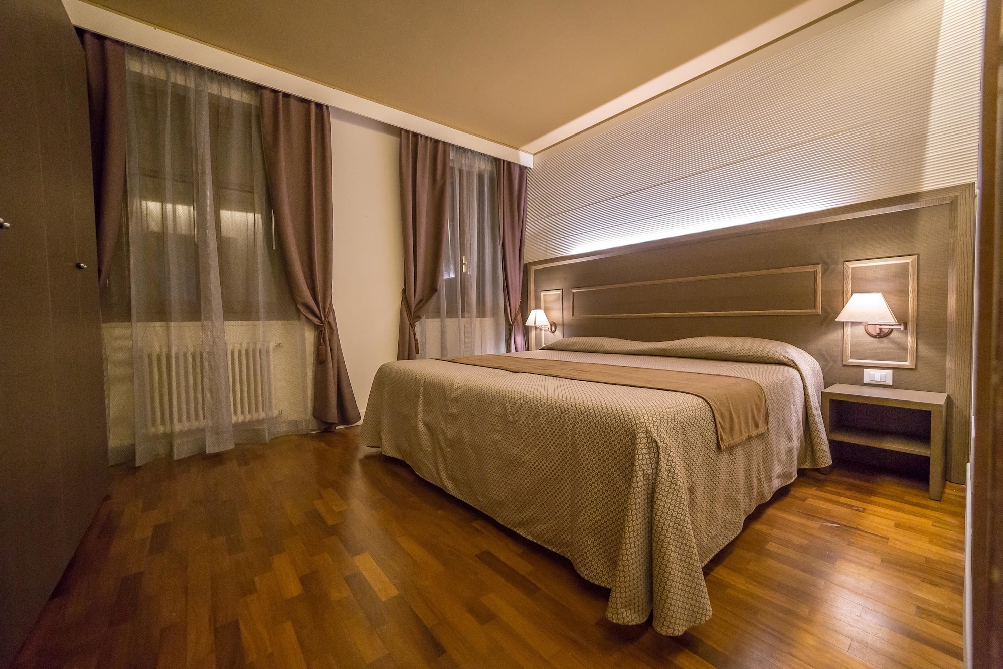 JUNIOR SUITE, SUPERIOR