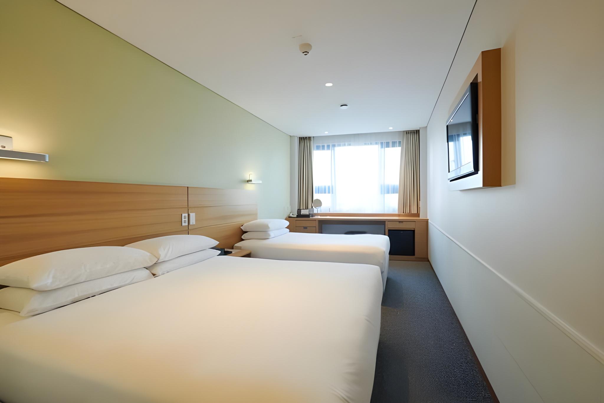 Family, Twin Beds, No Parking