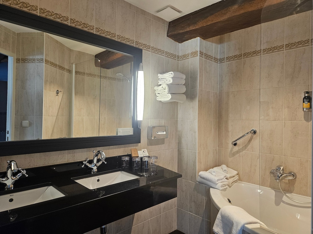 Hotel Anne D Anjou 65/65