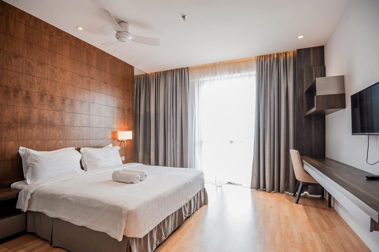 1 Bedroom, Soho, Sofa