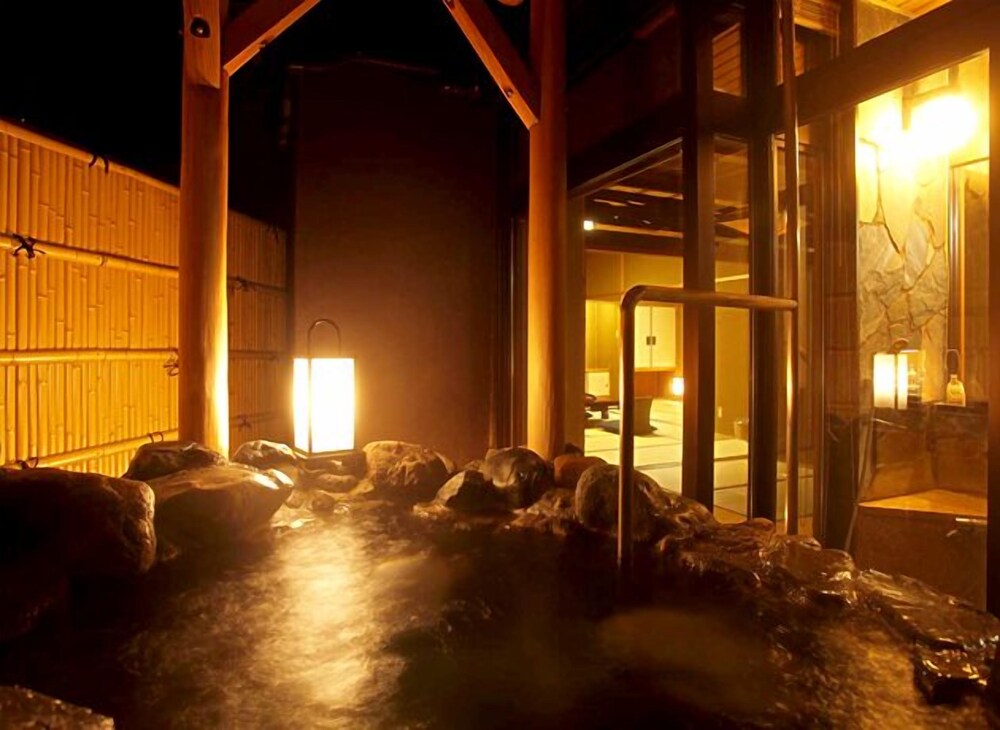 ICHIRINO KOGEN HOTEL ROAN 16/47