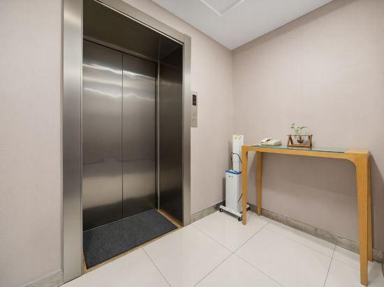 Grace Inn Yantai Huanshan Road 14/42