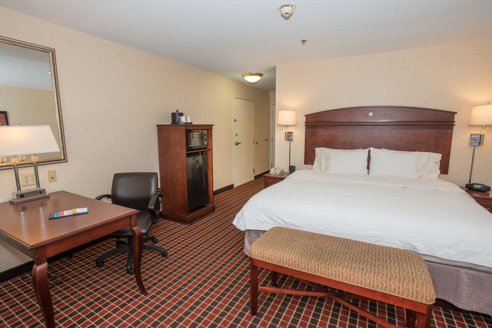 Hampton Inn & Suites Dayton-Airport 22/64