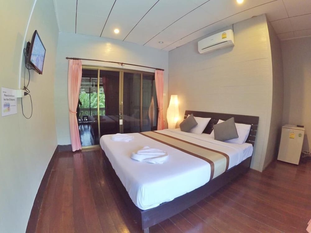 Marina Hut Guest House 10/33