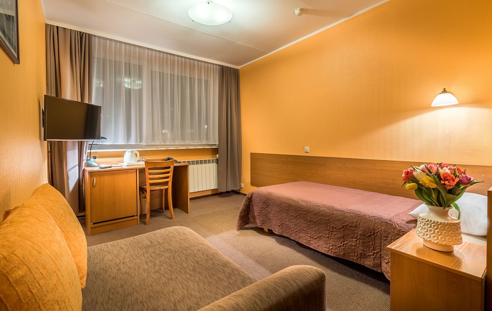 Hotel Zemaites 9/76