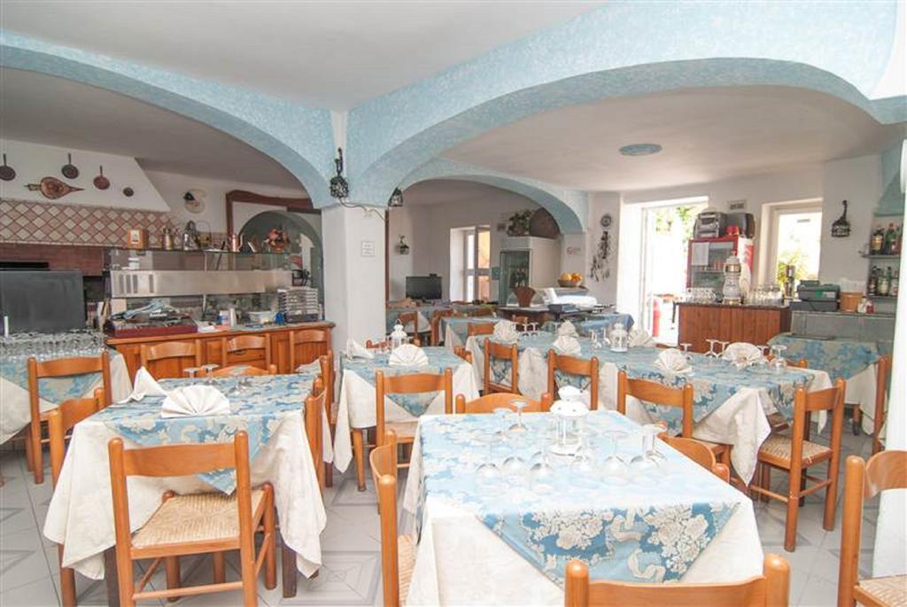 Hotel La Ninfea 48/56