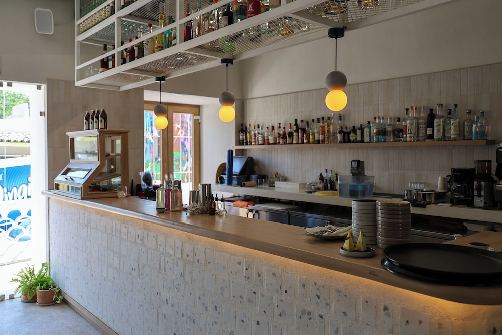 HOTEL COLLI 6/44