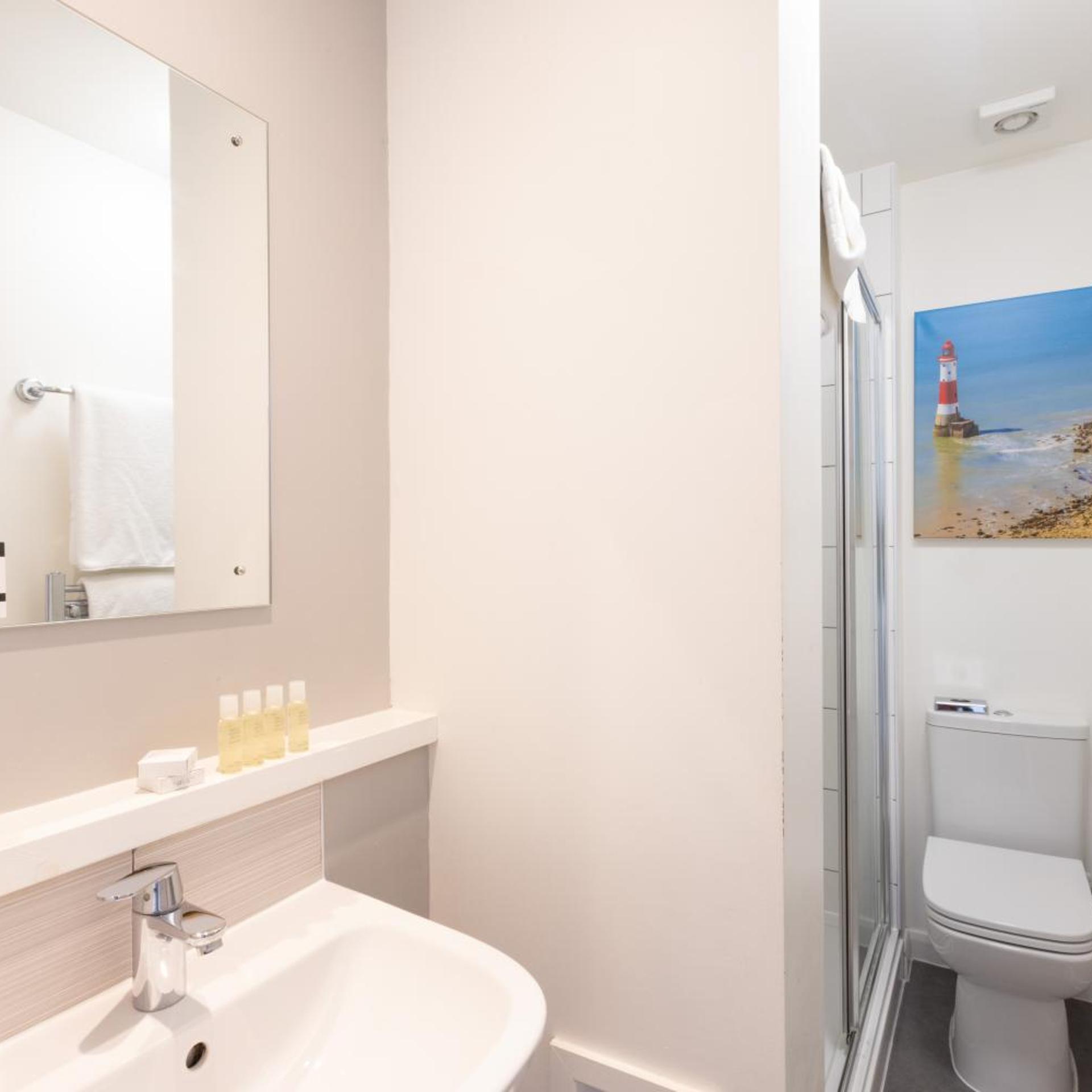غرفة صغيرة بسرير مزدوج، Burlington Hotel 7/10