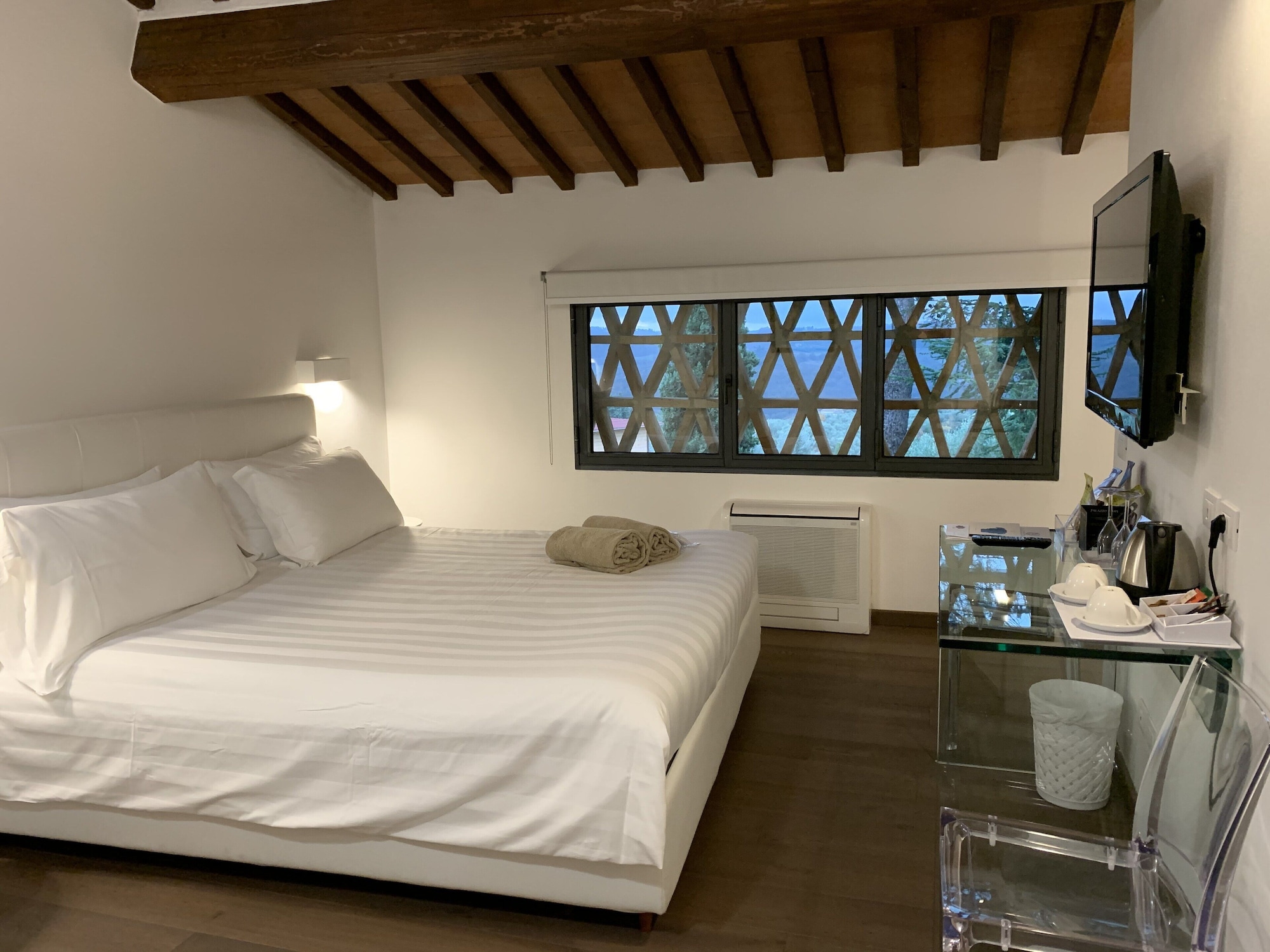 ROOM, DOUBLE BED, ANNEX
