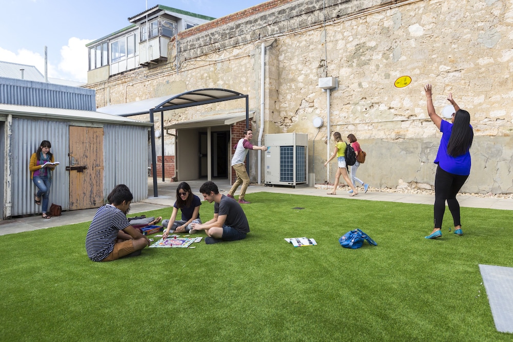 YHA Fremantle Prison 24/27