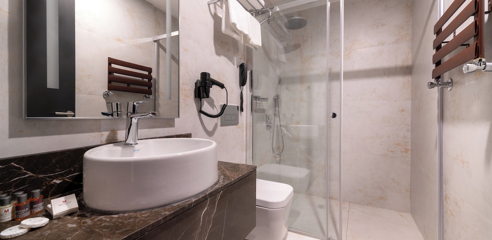MENALO HOTEL PREMIUM ISTANBUL AIRPORT 67/68