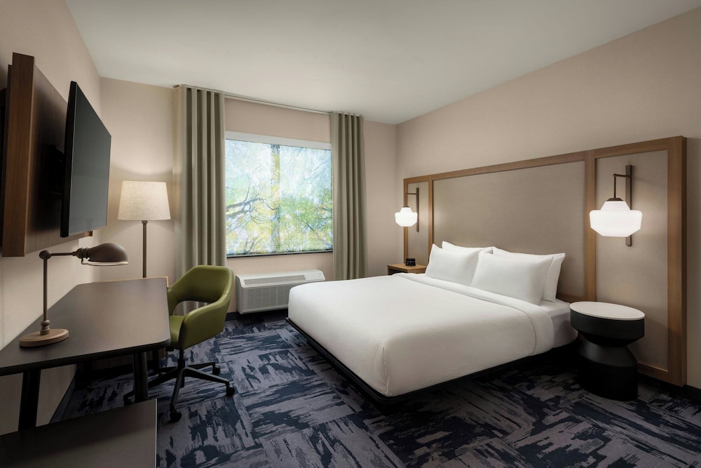 Fairfield Inn & Suites by Marriott Chilliwack 10/37