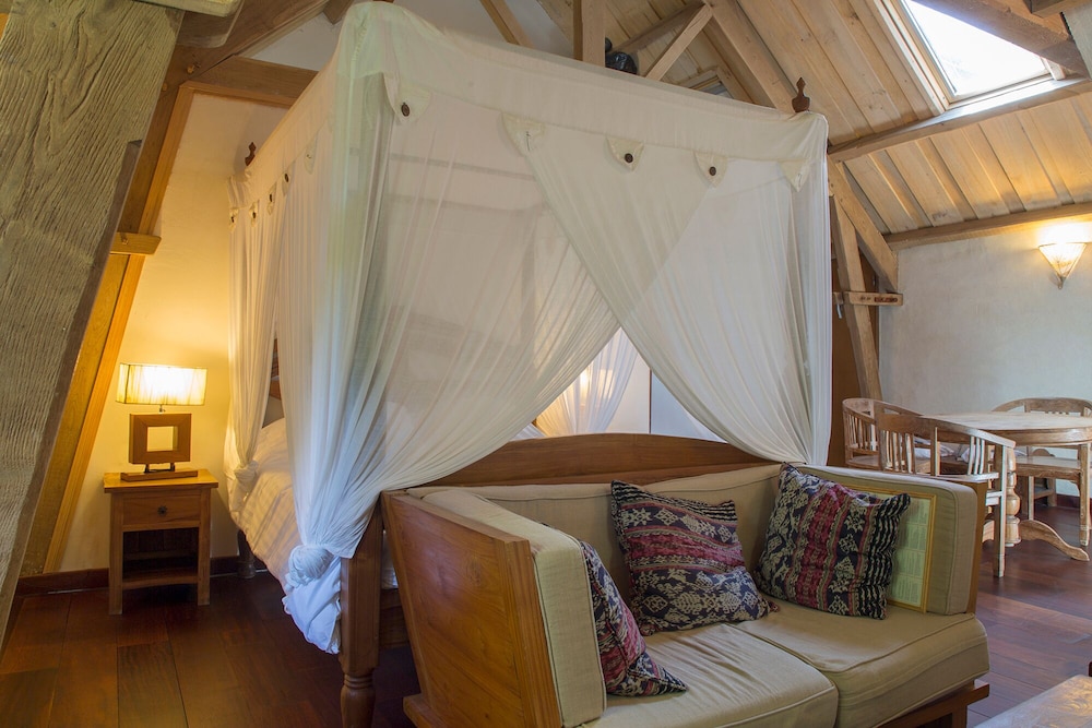 Hotel the Originals Manoir Des Indes Ex Relais Du Silence 17/65