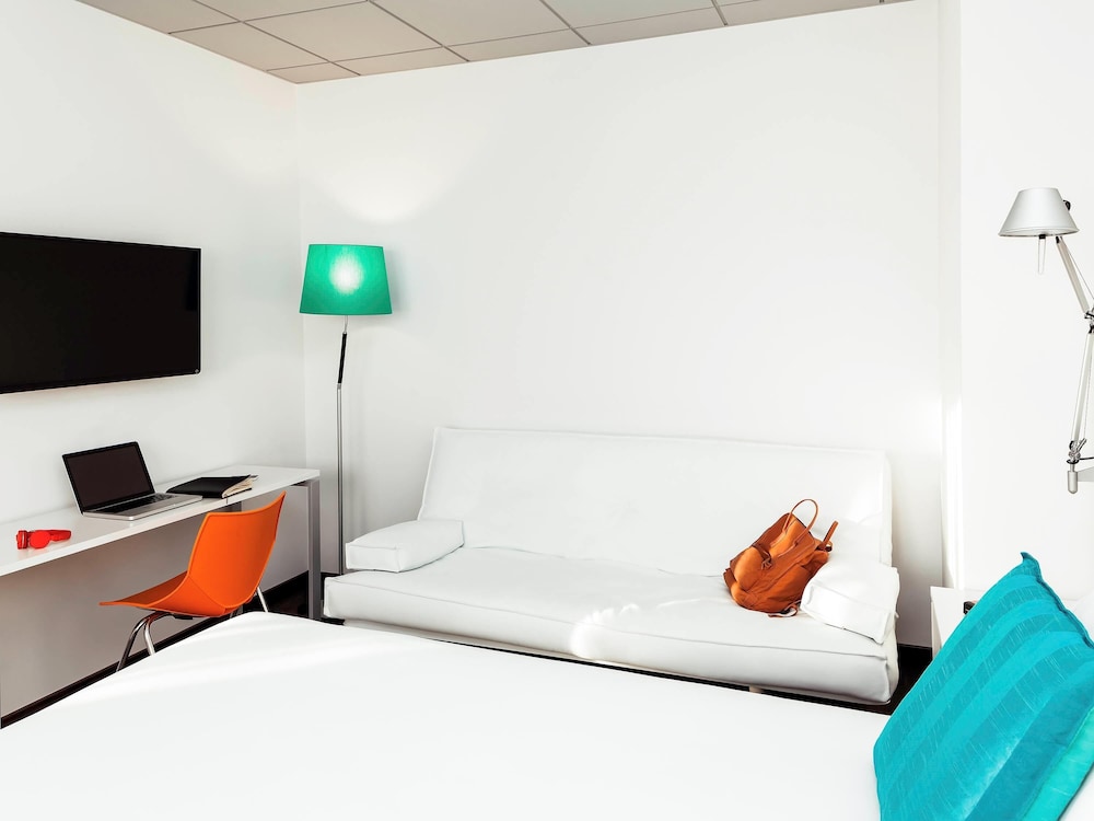 Ibis Styles A Coruna 12/67