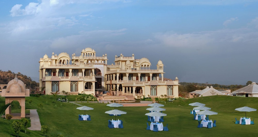 RAJASTHALI RESORT AND SPA photo3