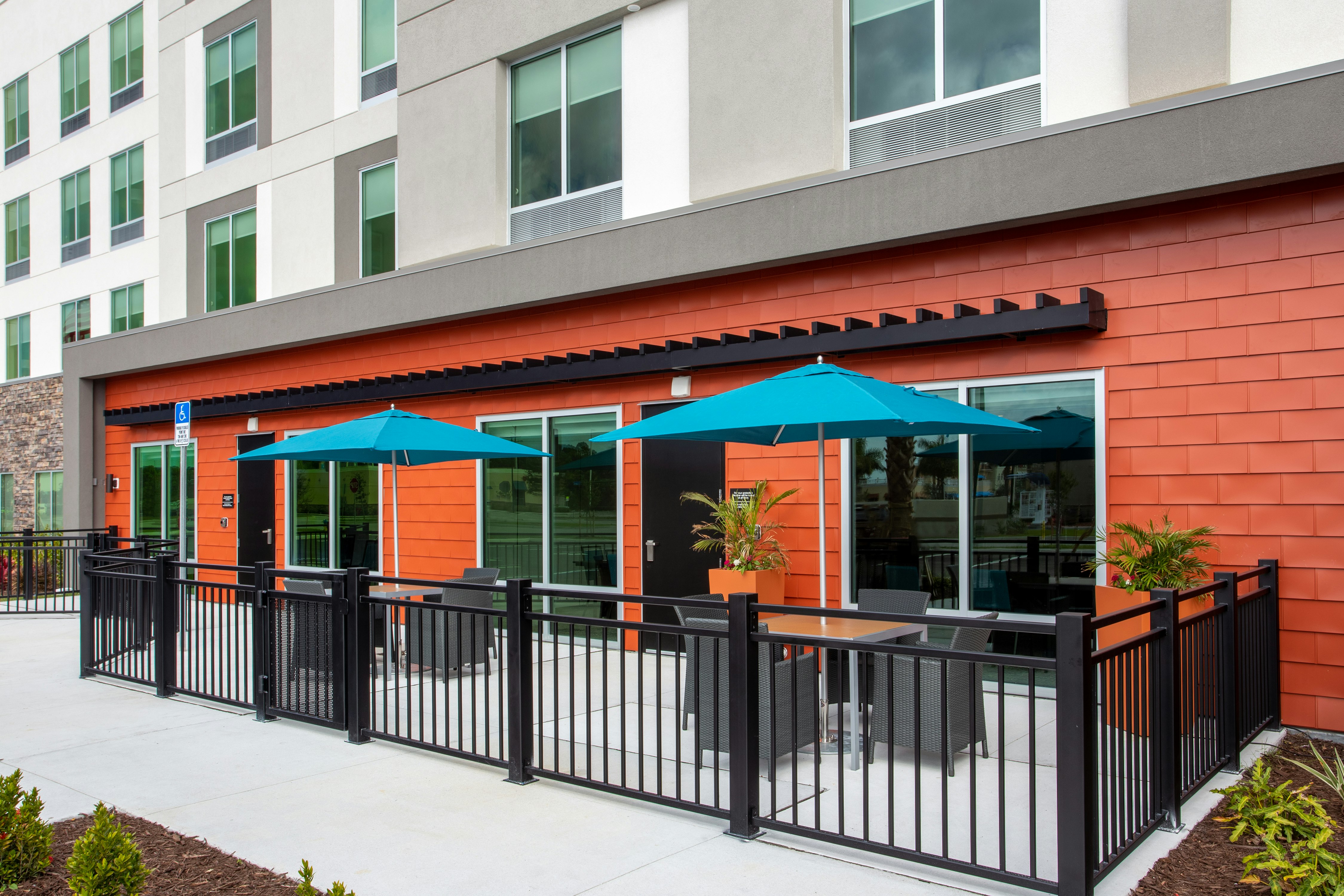 Hampton Inn Suites North Port Fl 1/17