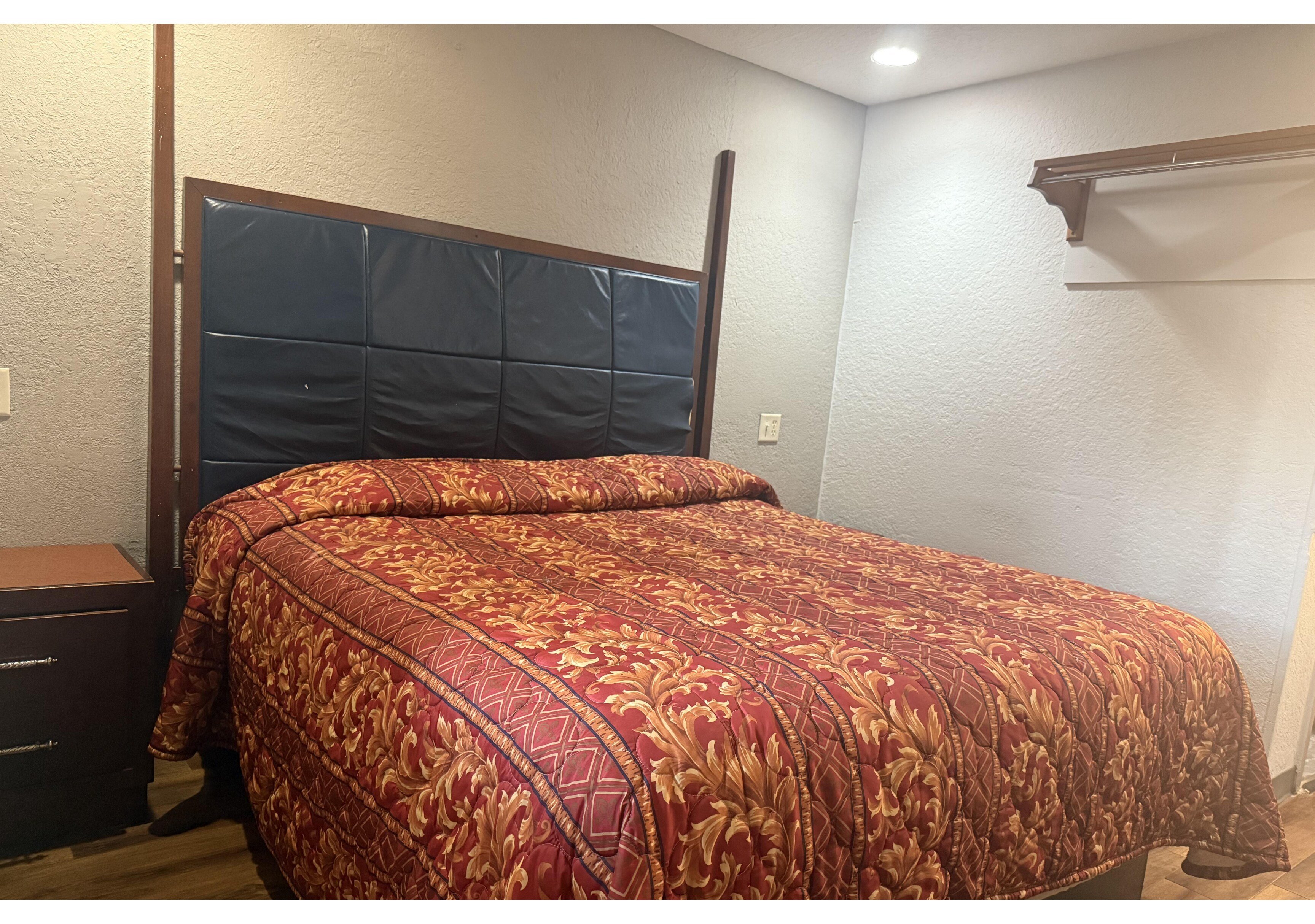 Economy Lodge by Hotel O Texas City 21/42