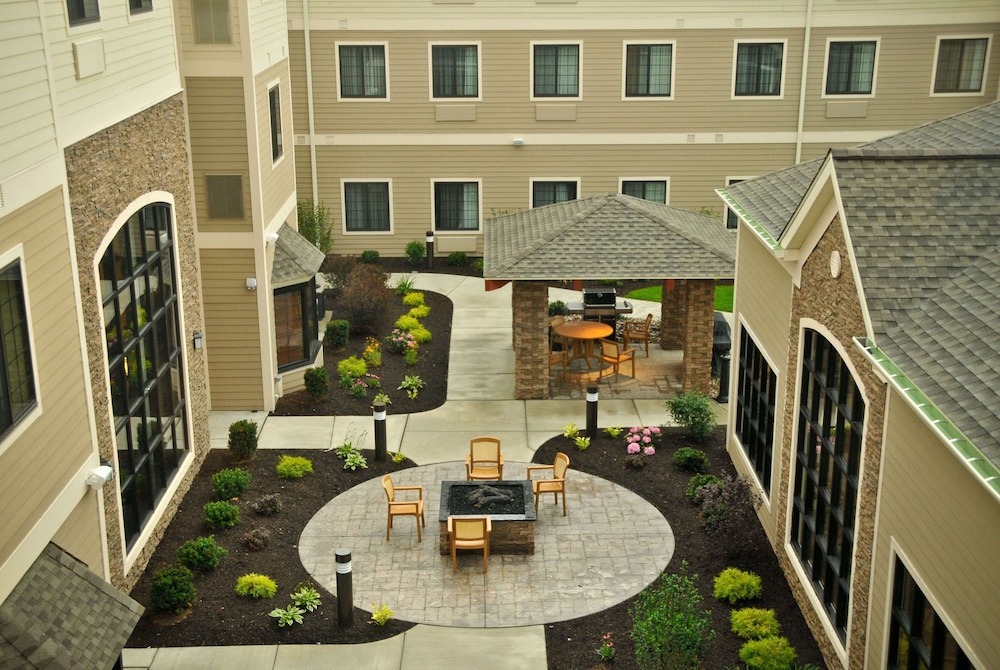Staybridge Suites Williamsville Buffalo by IHG 54/65