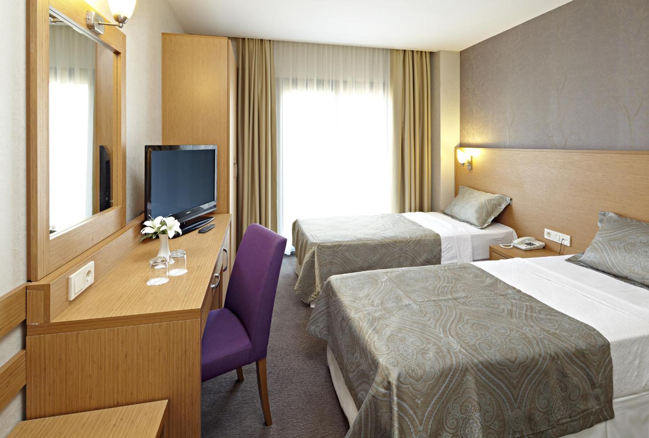 STANDARD, DOUBLE OR TWIN BED