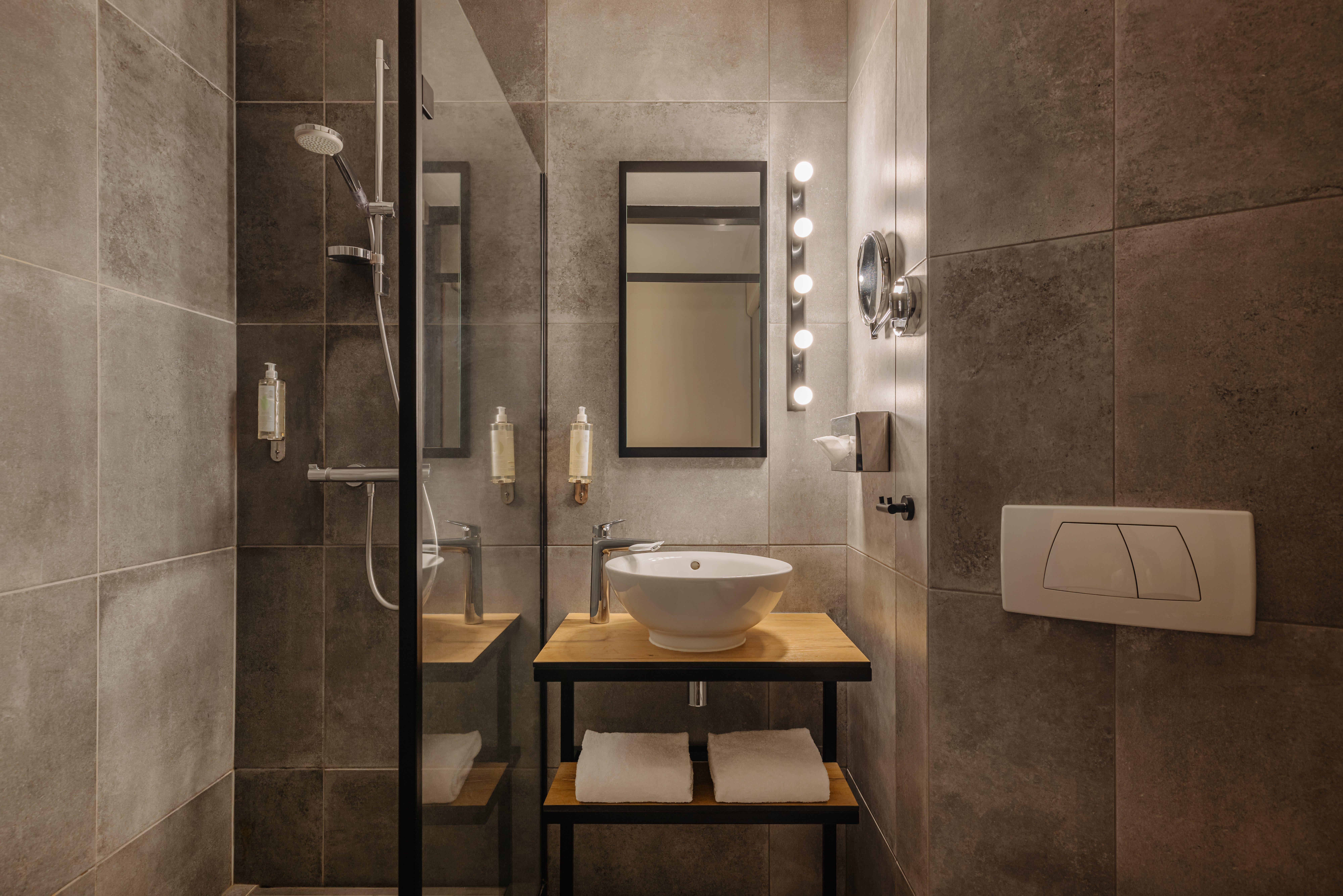 Leonardo Hotel Groningen City Center 44/44
