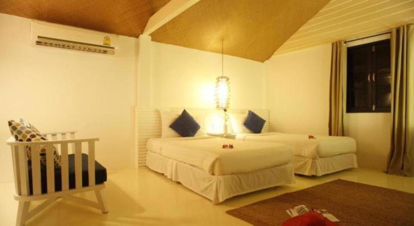 Casuarina Resort 3/27