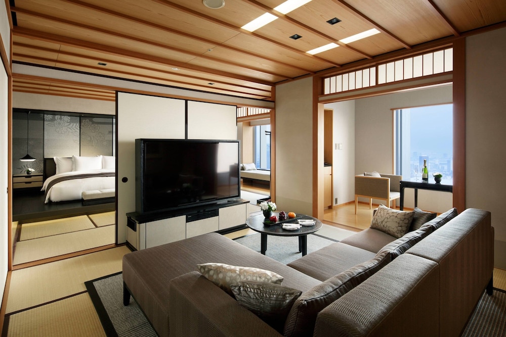 The Ritz Carlton Tokyo 23/30