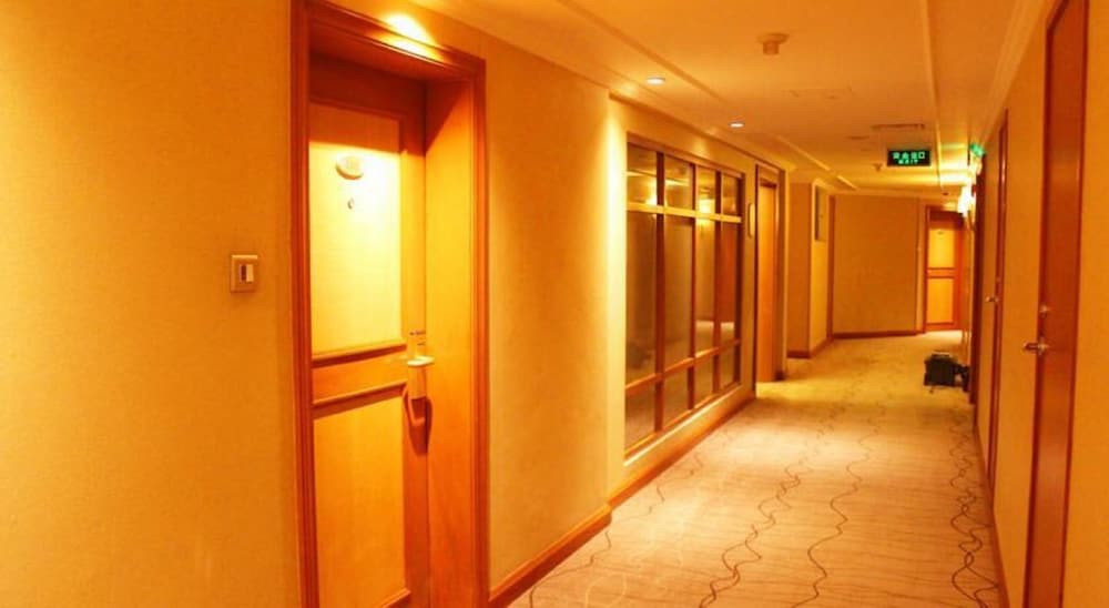 Boyue Beijing Hotel 10/29