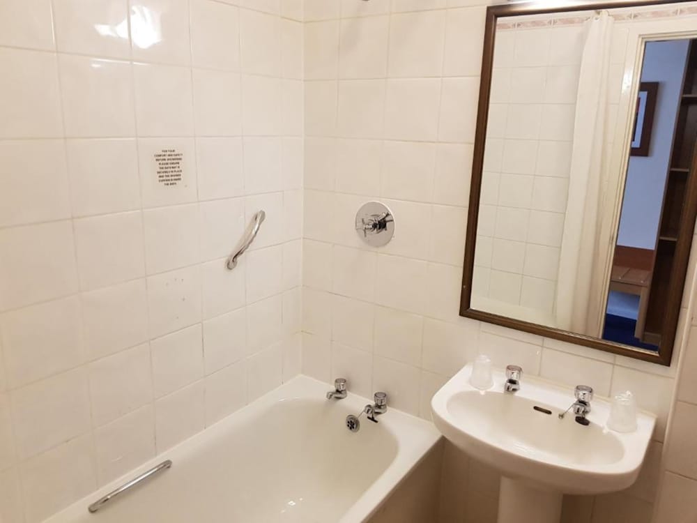 Hamlet Hotels Maidstone 17/57