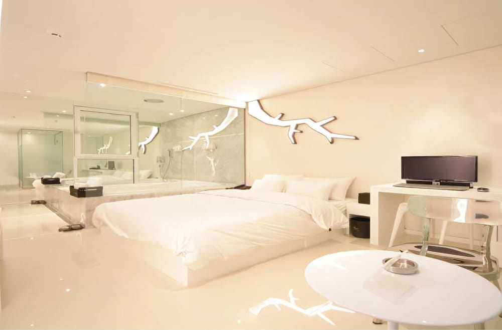 Hotel Star The Masterpiece Suite 11/28